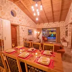 Zorlu - 2 Bedroom With Jacuzzi In Kalkan * カシュ