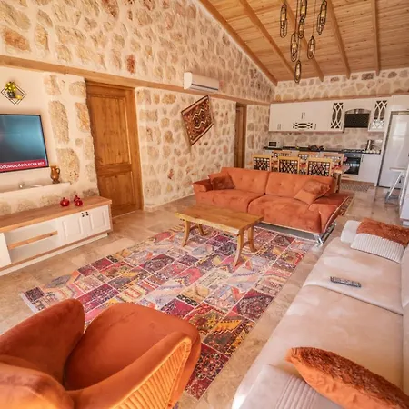 Zorlu - 2 Bedroom With Jacuzzi In Kalkan Vilă *