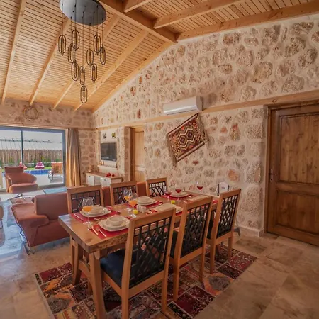 Zorlu - 2 Bedroom With Jacuzzi In Kalkan カシュ