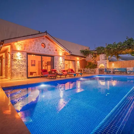 Zorlu - 2 Bedroom With Jacuzzi In Kalkan