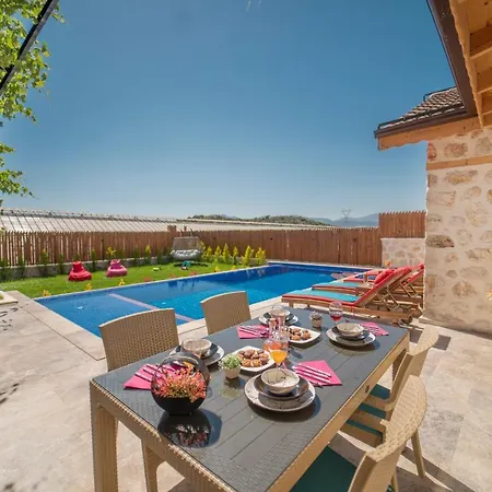 Zorlu - 2 Bedroom With Jacuzzi In Kalkan * Kaș