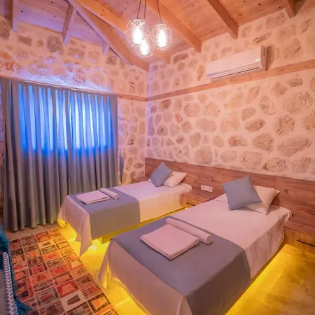 Zorlu - 2 Bedroom With Jacuzzi In Kalkan Vilă *