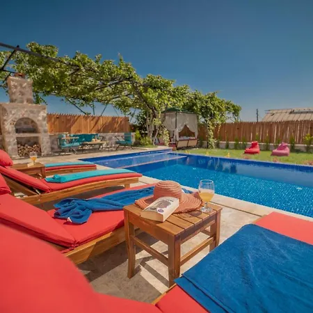 Zorlu - 2 Bedroom With Jacuzzi In Kalkan Vilă