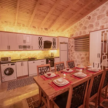 Zorlu - 2 Bedroom With Jacuzzi In Kalkan Vilă *