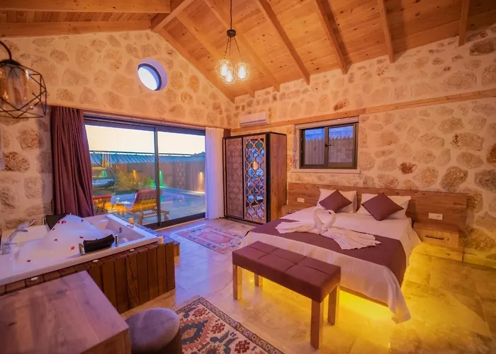 Zorlu - 2 Bedroom With Jacuzzi In Kalkan *