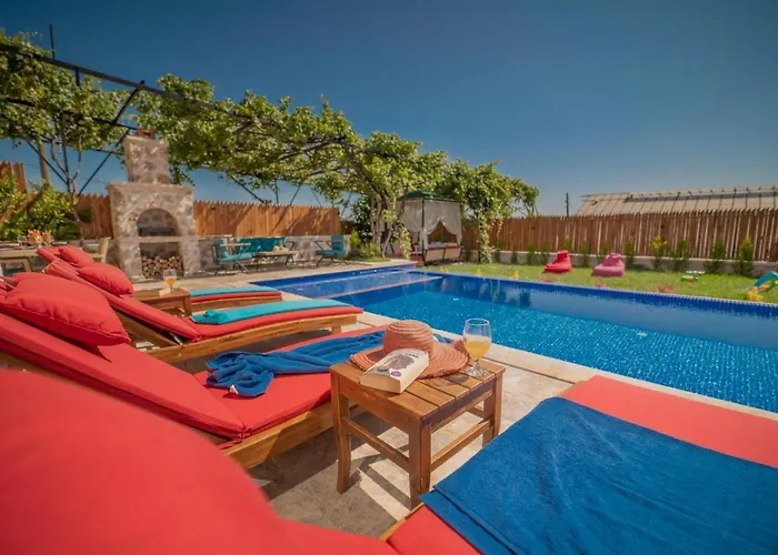 Zorlu - 2 Bedroom With Jacuzzi In Kalkan Villa