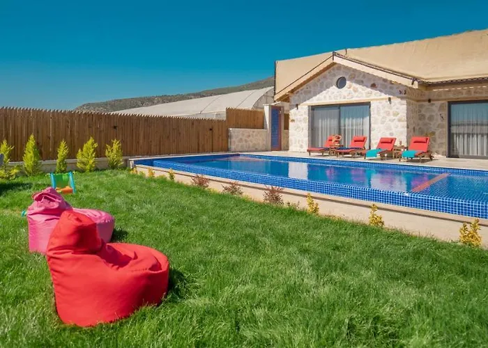 Zorlu - 2 Bedroom With Jacuzzi In Kalkan Kaş